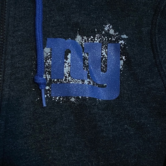 New York Giants Hoodie - Picture 2 of 13